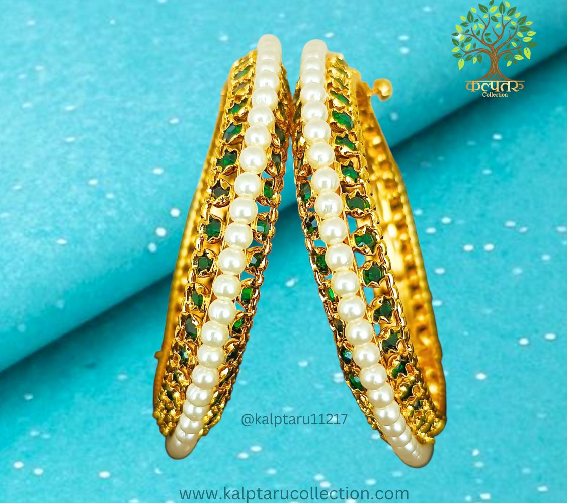 Kalptaru Collection’s authentic Maharashtrian moti bangles & tode set for brides