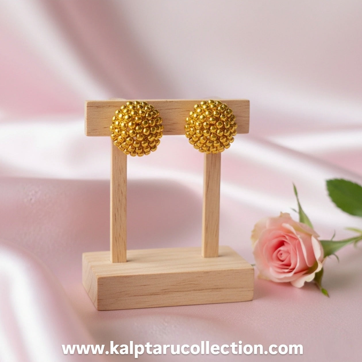 Plain Maharashtrian thushi stud earrings by Kalptaru Collection