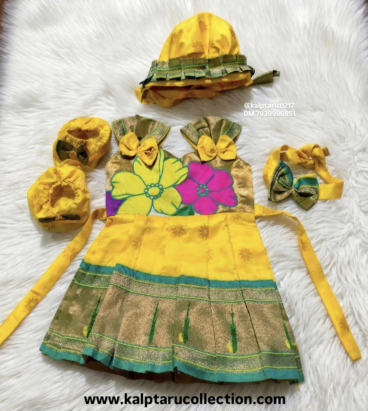 Buy Premium Paithani family combo colour yellow online for naming ceremony by Kalptaru Collection