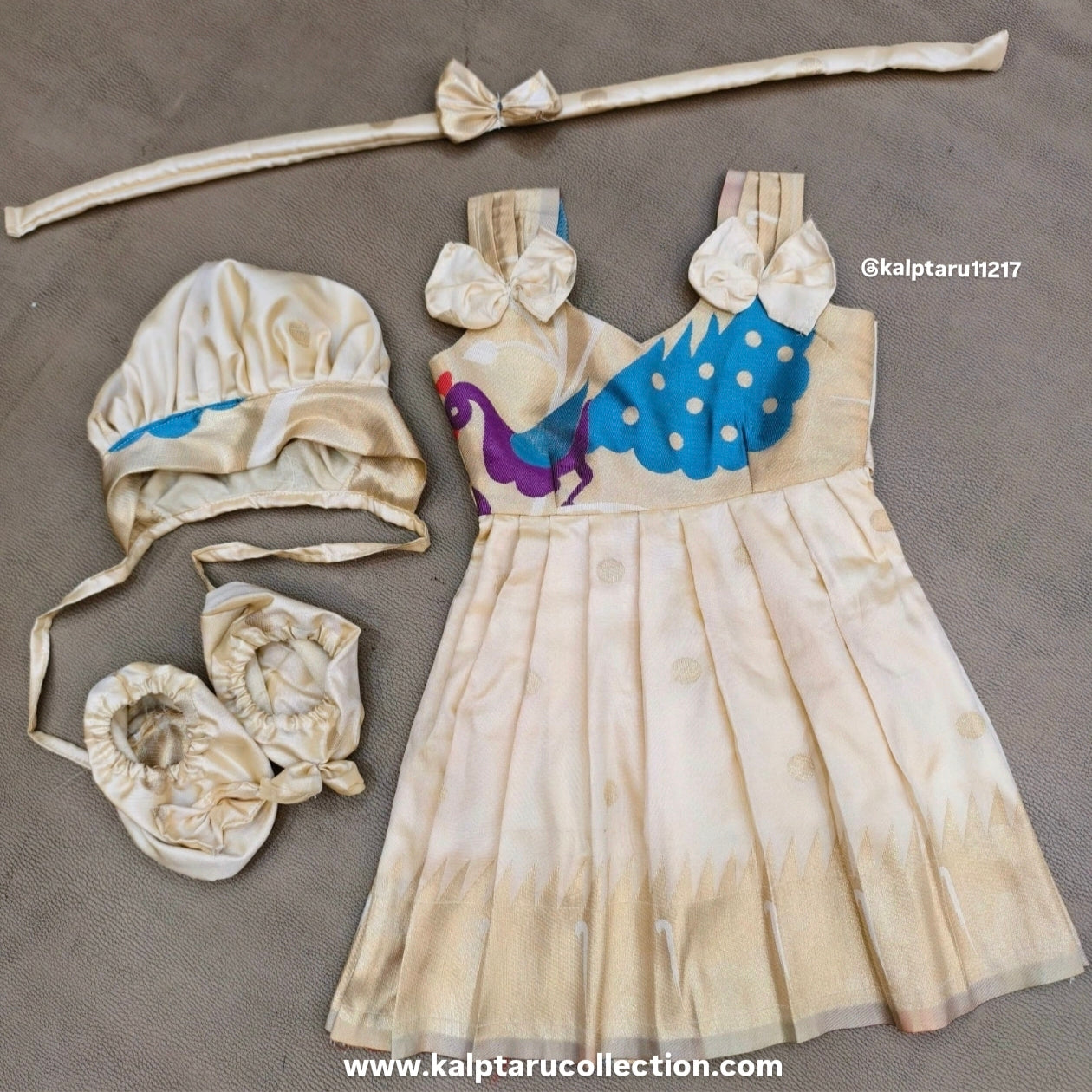 Paithani family ncombo set-annaprashan ceremony outfit baby girl paithani-Kalptaru Collection