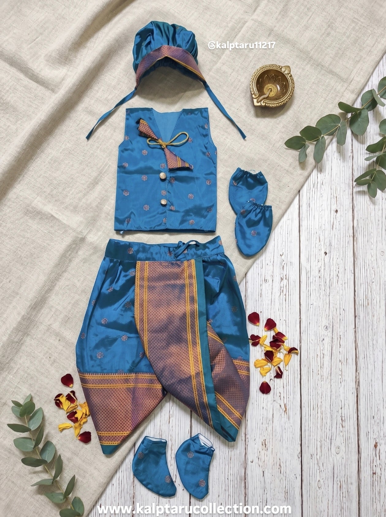 Paithani Family Combo Set-baby boy naming ceremony dress paithani silk by Kalptaru Collection 