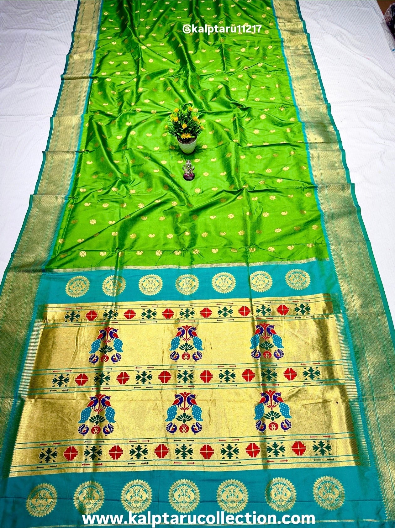 Madhuri Kalanjali Paithani