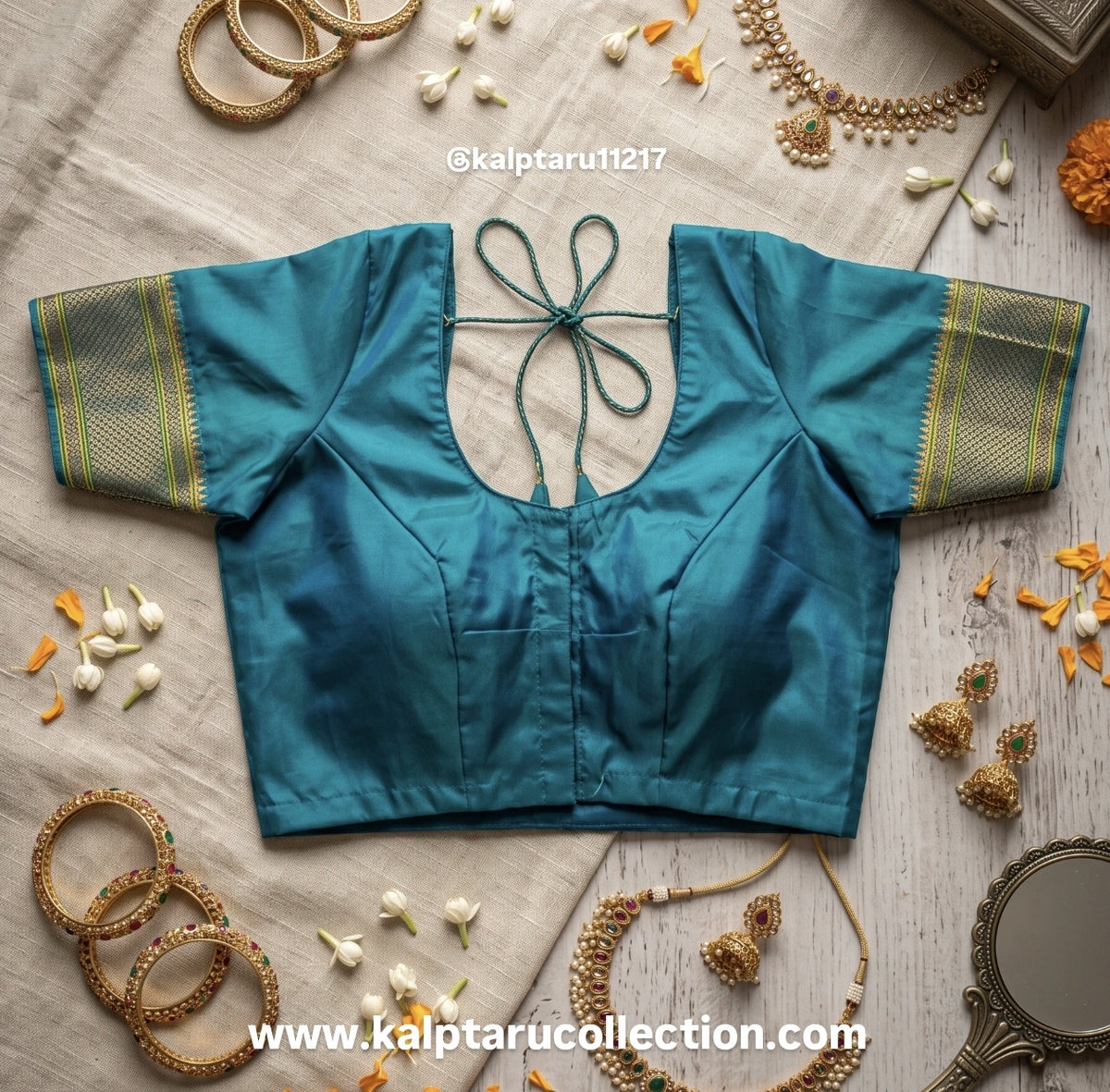 Shop traditional Paithani family matching outfits online for weddings and Maharashtrian functions.