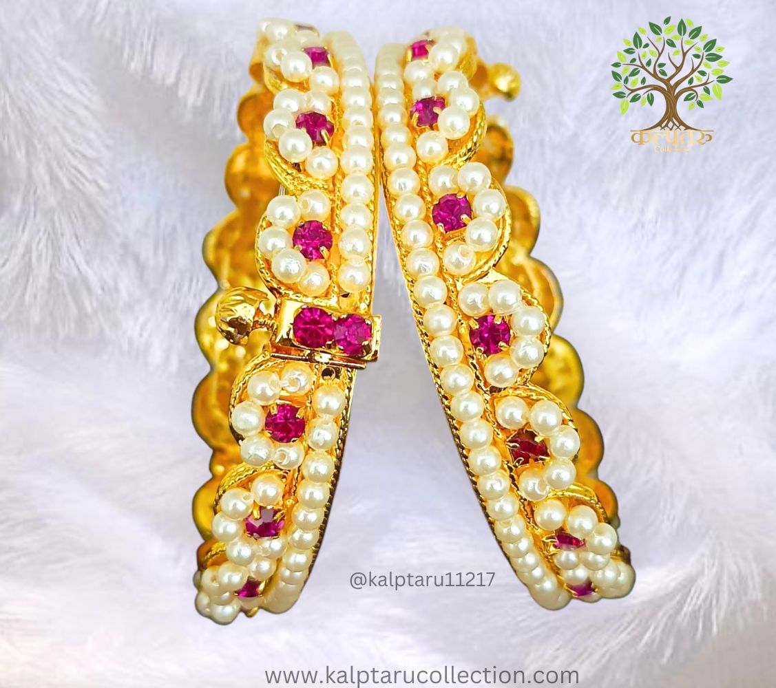 Traditional pearl necklace set with moti bangles for women–shop the best handcrafted jewellery at Kalptaru Collection.